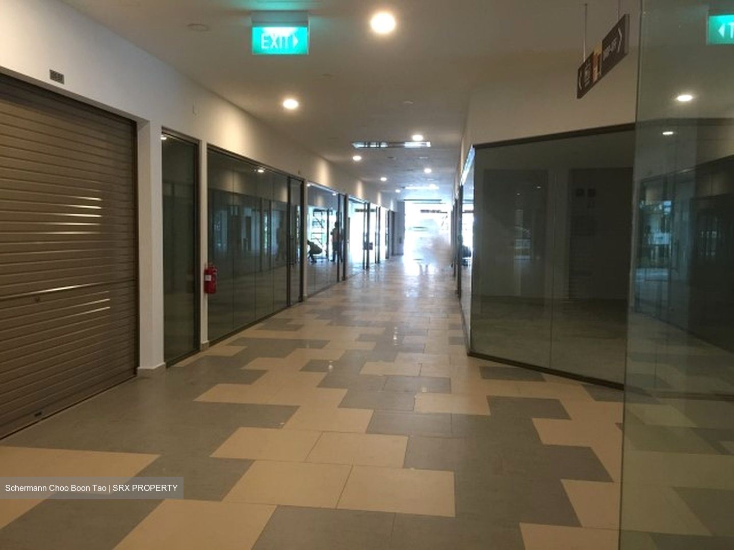 Kensington Square (D19), Retail #483525021
